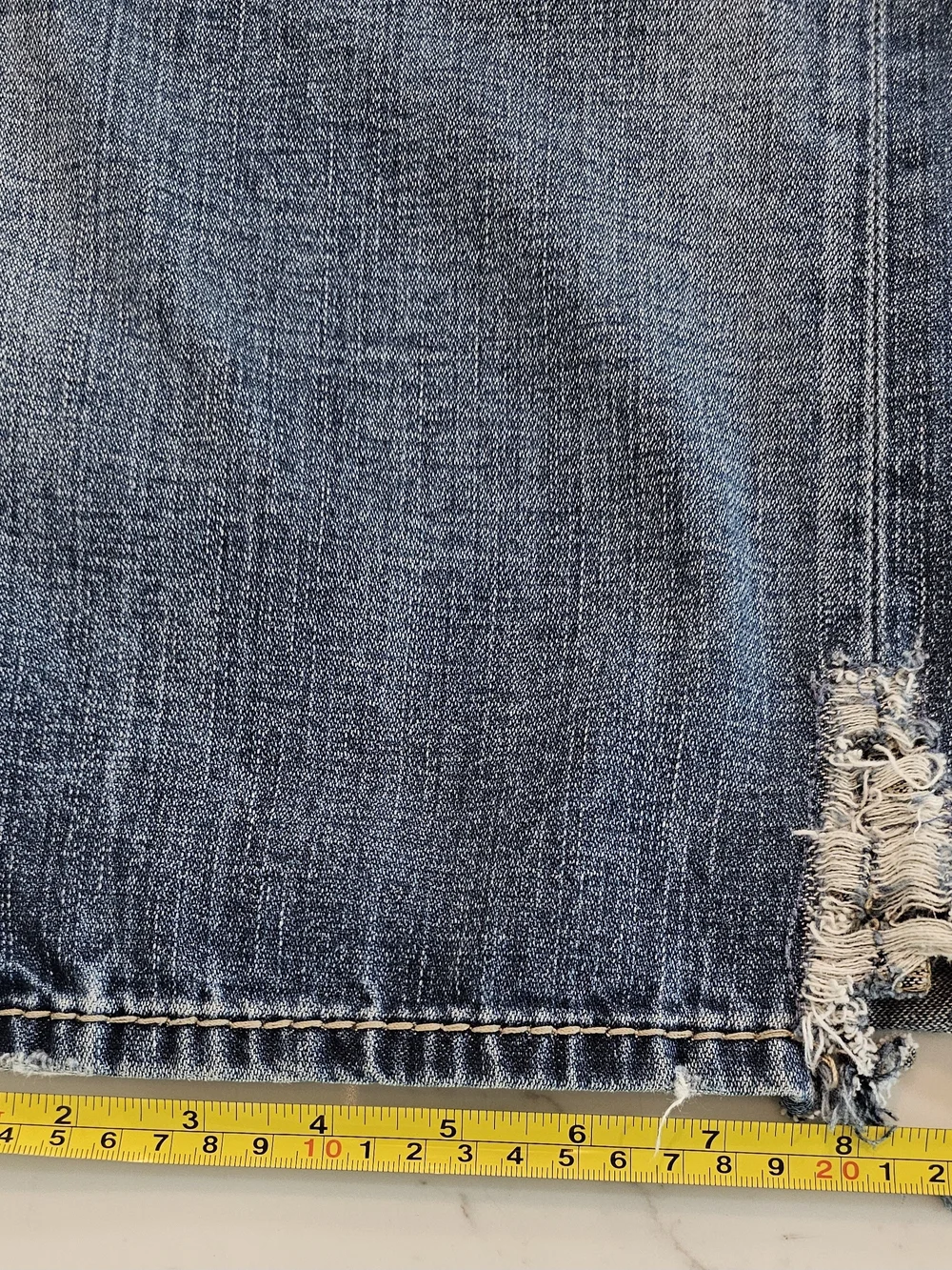 True Religion Men's Distressed Blue Slim Straight Jeans 36 Waist 32-34 Length